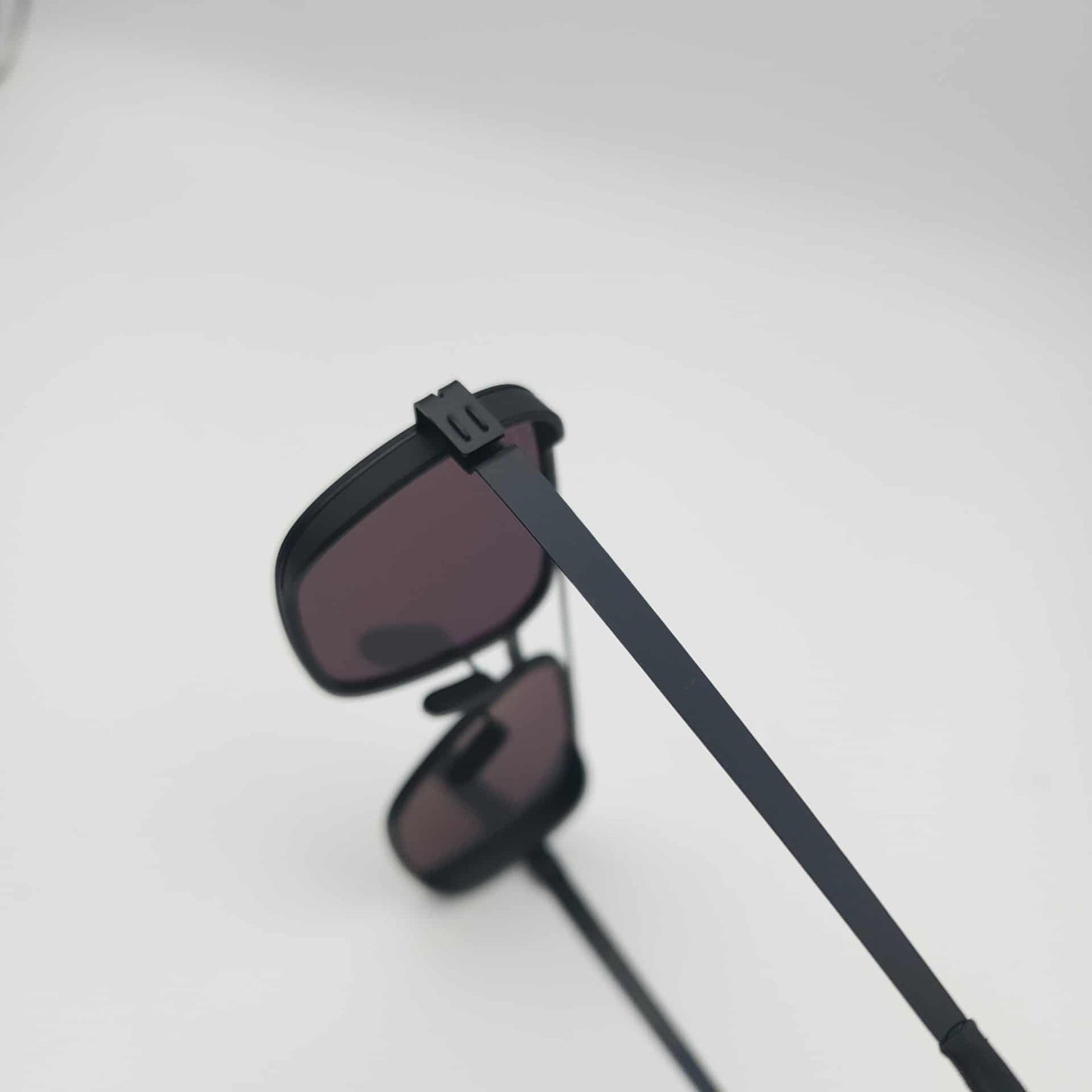 ic! berlin Bruce P006 NR