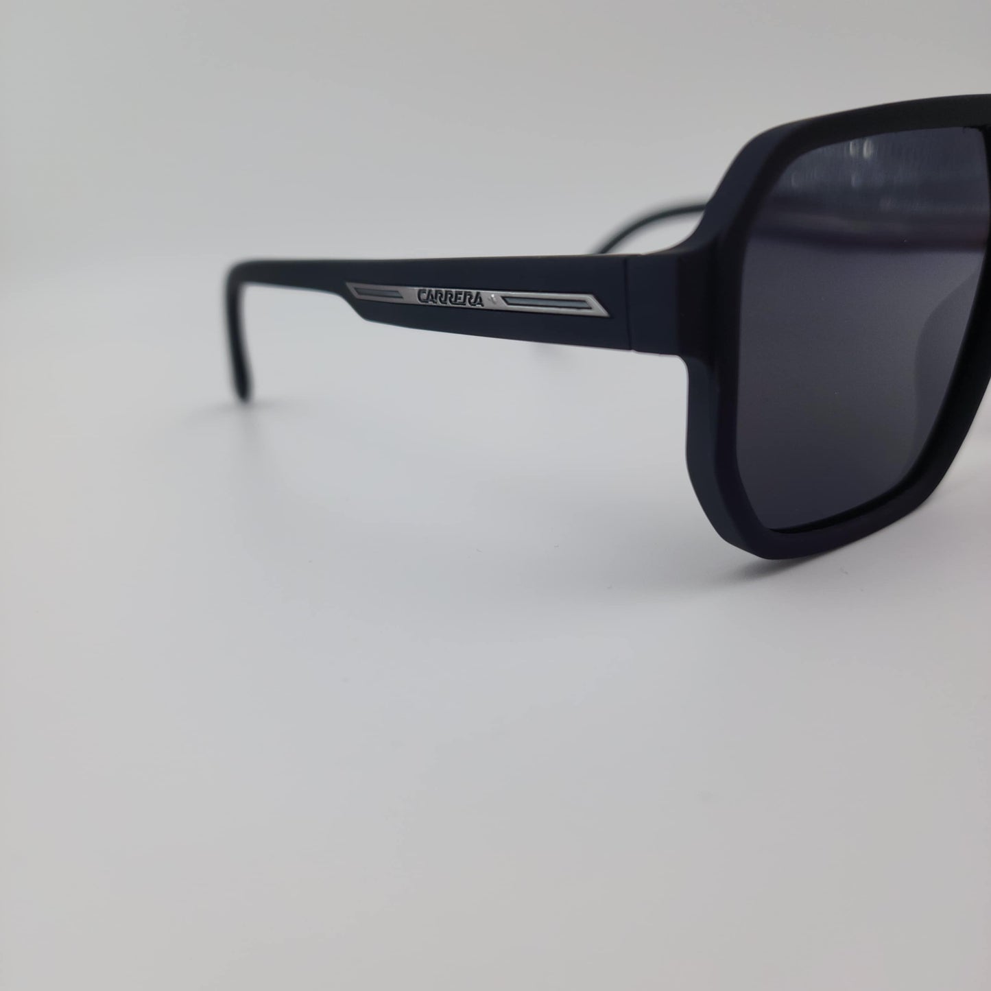 Carrera P6640 NR