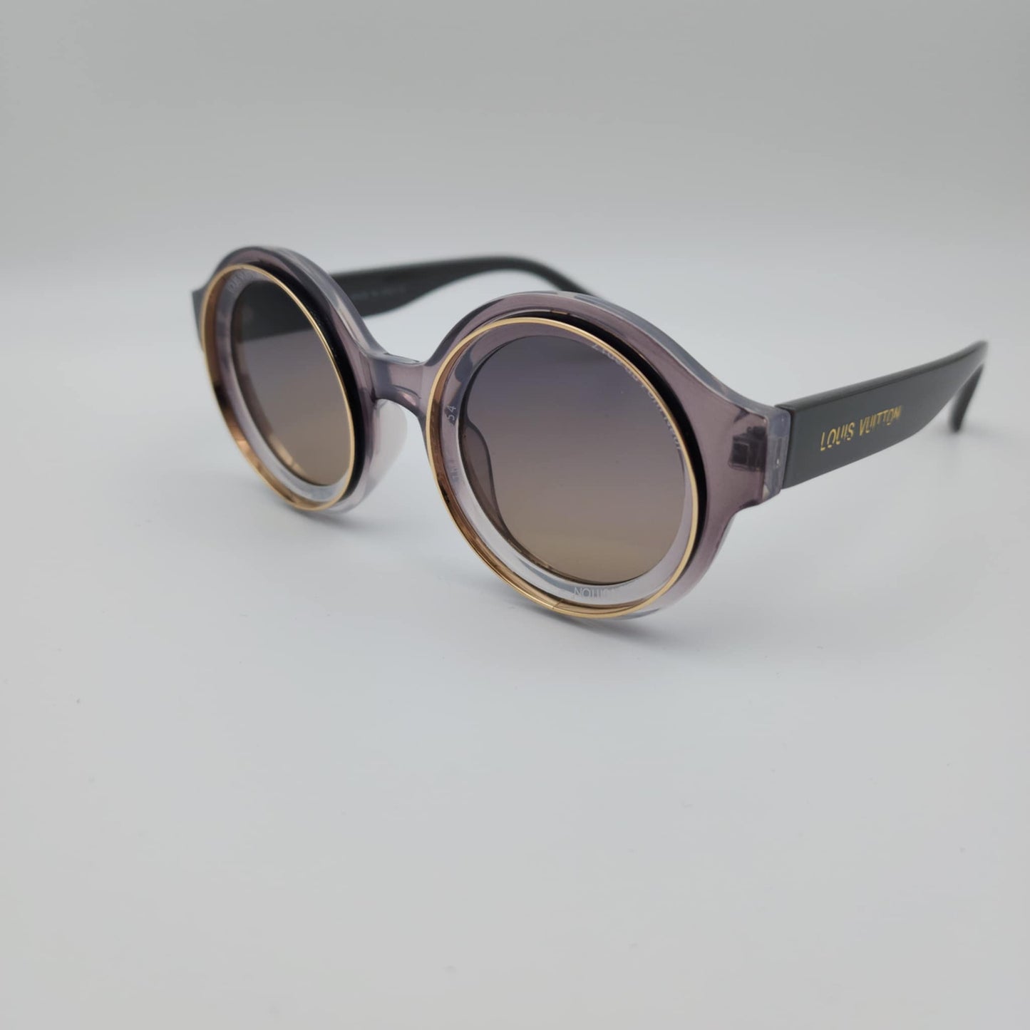 Louis Vuitton A9126 GR