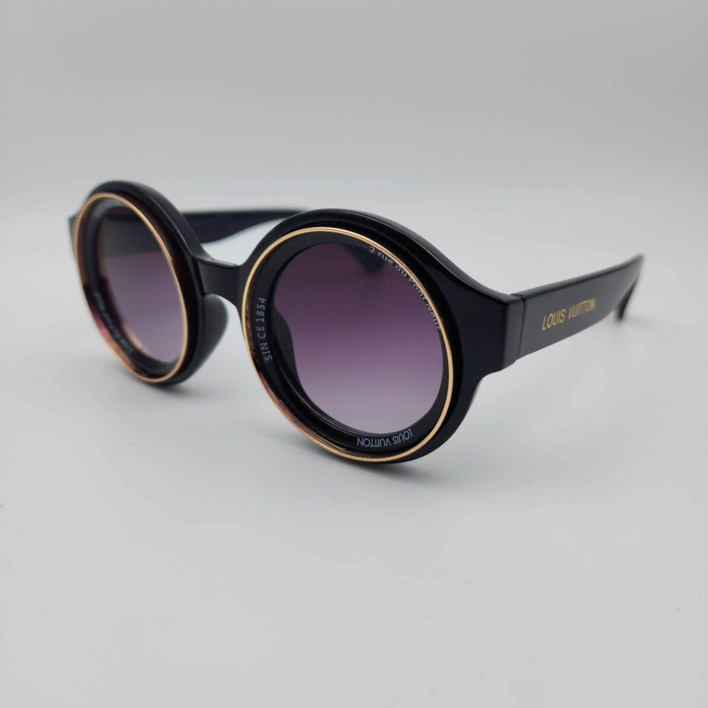 Louis Vuitton A9126 NR
