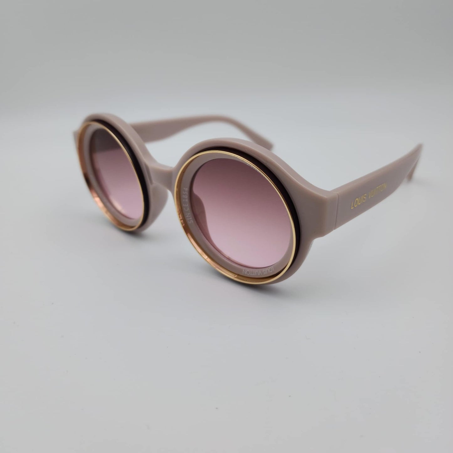 Louis Vuitton A9126 BG