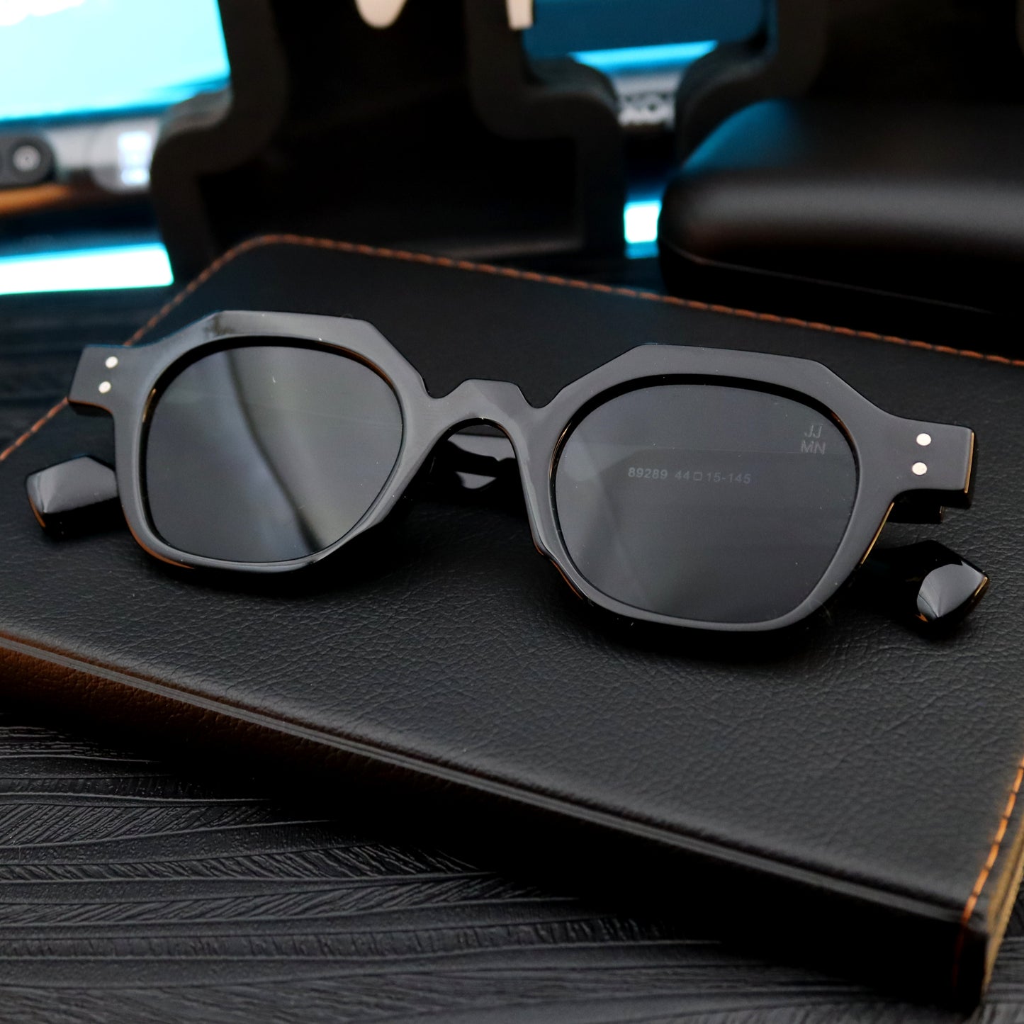 Jaques Marie Mage 89289 NR
