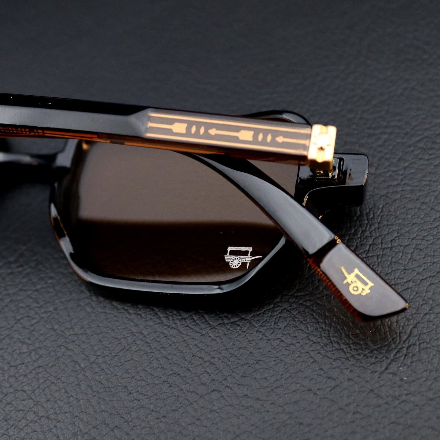 Jaques Marie Mage 6217 NROR