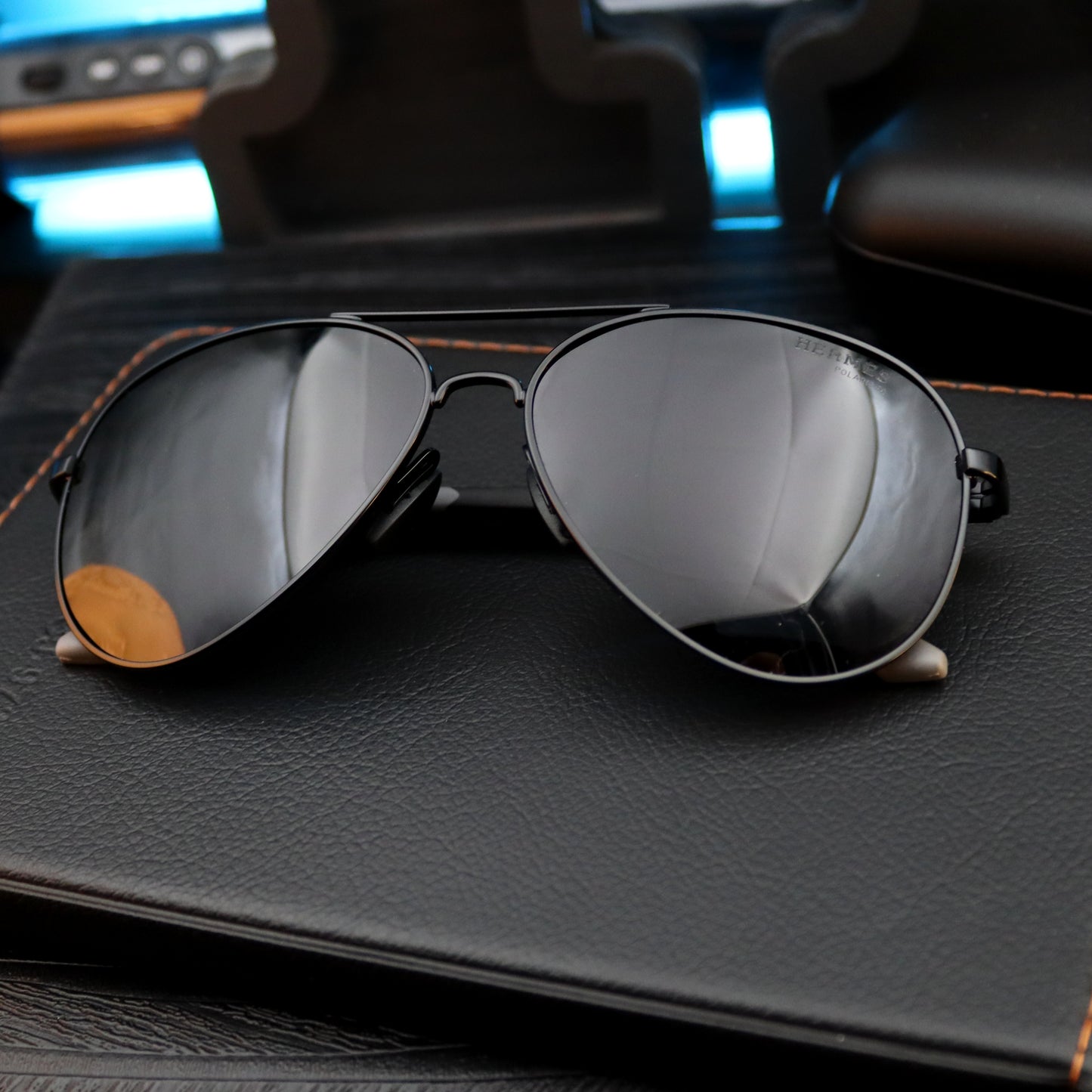 Hermes P5827 NR