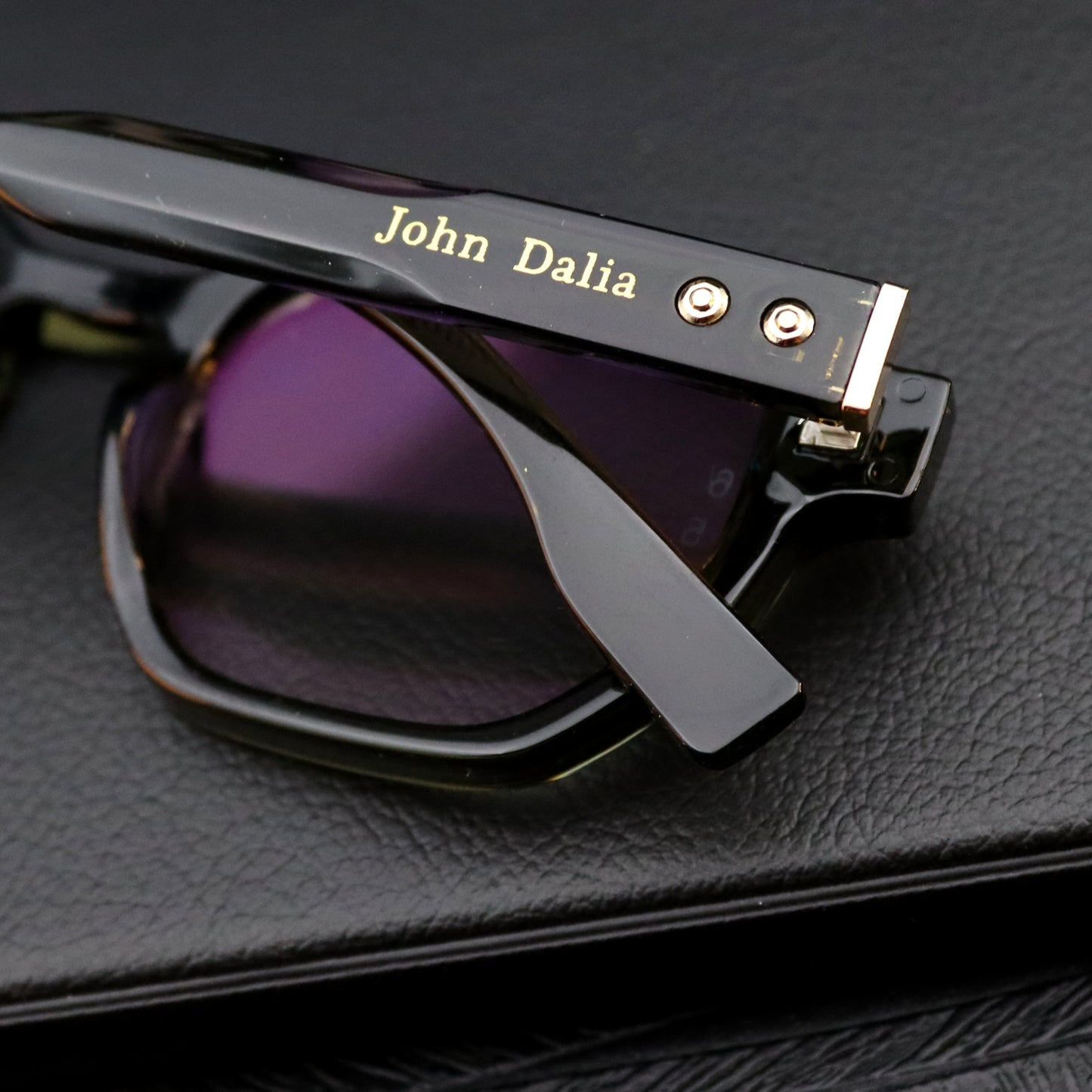 John Dalia Photochromique 6552 TIG