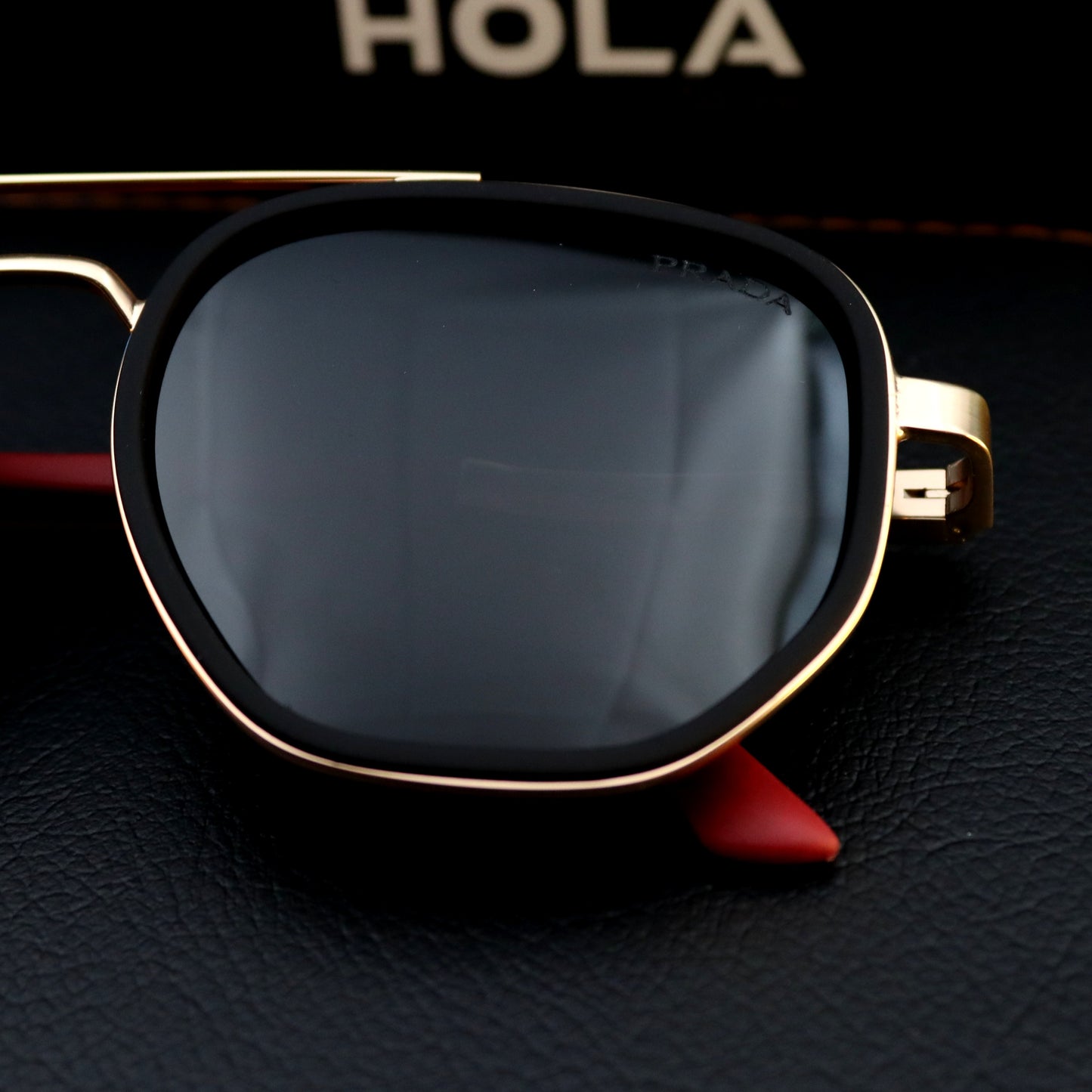 Prada P2402 DR