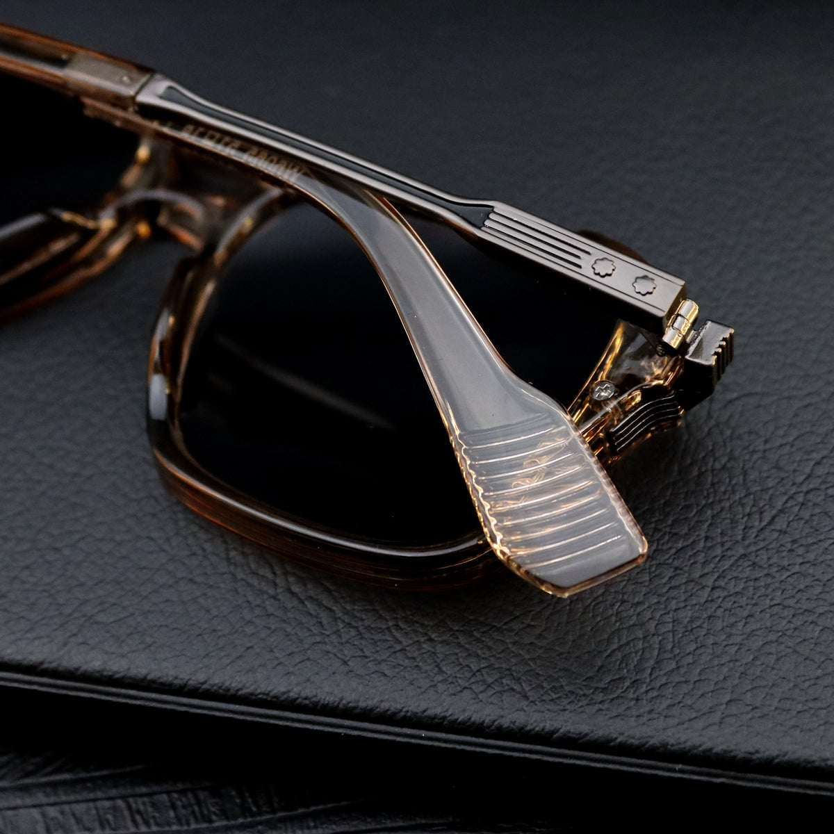 Jacques Marie Mage W6065 BG