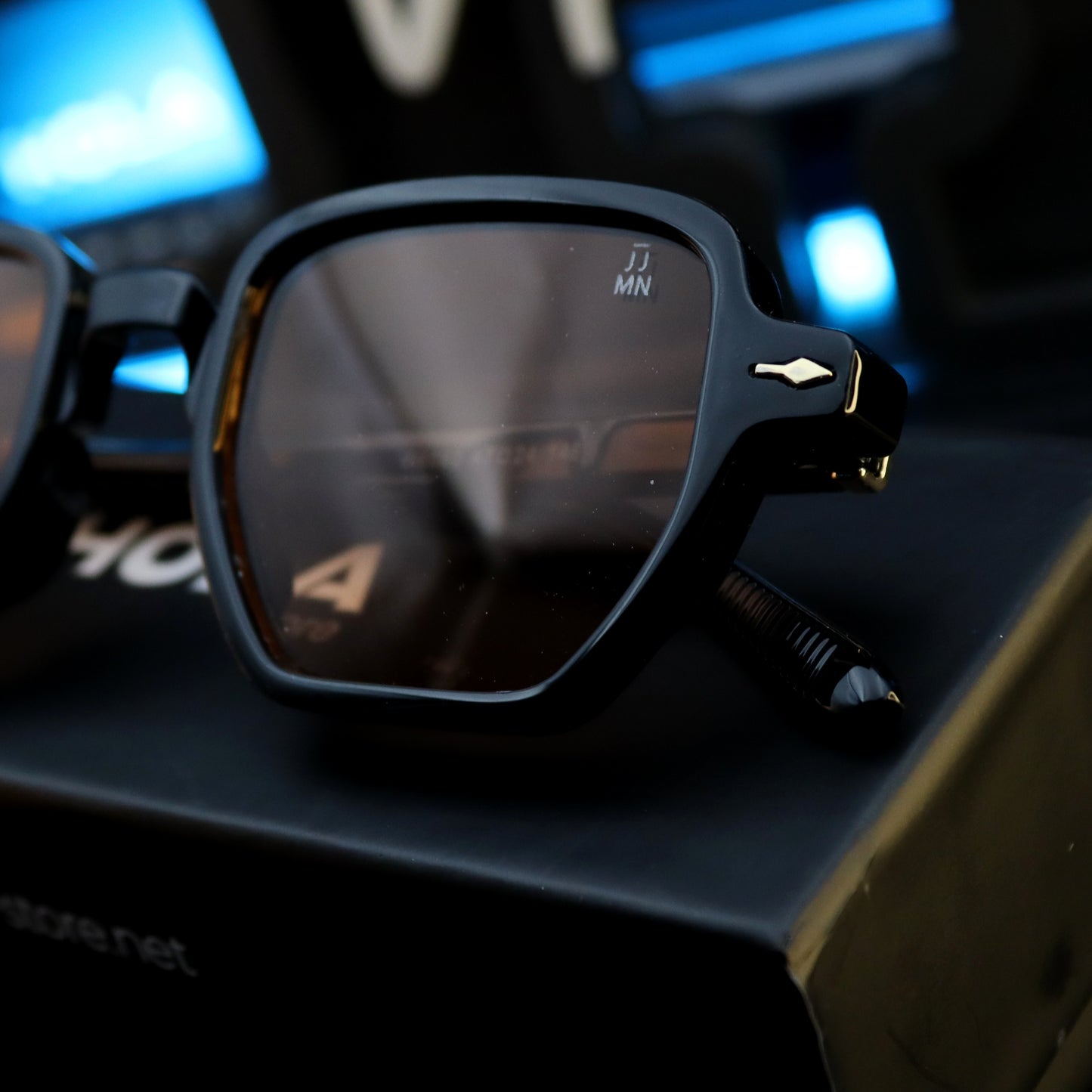 Jaques Marie Mage W6095 NROR